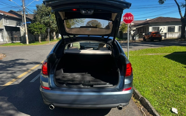 imagem-https://www.socarrao.com.br/sc-vehicle-images-prod/3621732/1788463345890-V2hhdHNBcHAgSW1hZ2UgMjAyNi0wOS0wMyBhdCAxNi4wOC4zOC5qcGVn.jpeg