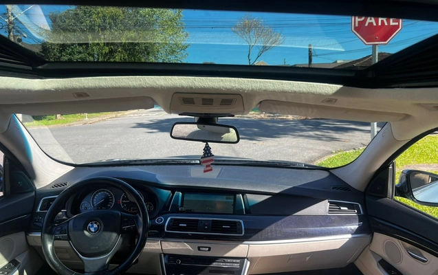 imagem-https://www.socarrao.com.br/sc-vehicle-images-prod/3621732/1788463346806-V2hhdHNBcHAgSW1hZ2UgMjAyNi0wOS0wMyBhdCAxNi4wOC4zOTg4LmpwZWc.jpeg