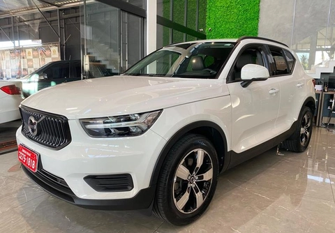 Volvo XC40 T-4 2.0 190cv FWD 2019 Branco — foto 1 de 3