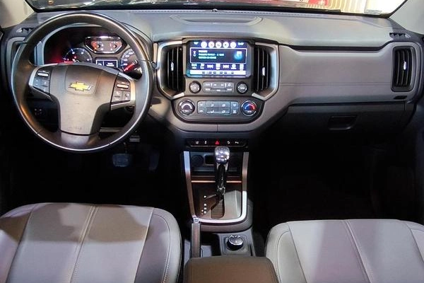 imagem-https://www.socarrao.com.br/sc-vehicle-images-prod/3621962/1788463668497-8424376_8_B_9a4cfc4f4c.jpeg