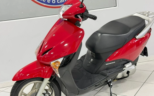 imagem-https://www.socarrao.com.br/sc-vehicle-images-prod/3622110/1788467740678-V2hhdHNBcHAgSW1hZ2UgMjAyNi0wOS0wMyBhdCAxNy4xMS4yMyAoMSkuanBlZw.jpeg