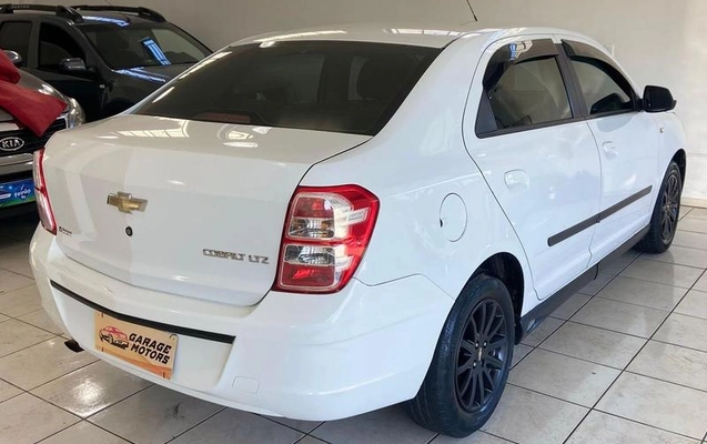 imagem-https://www.socarrao.com.br/sc-vehicle-images-prod/3622176/1789671734676-8447880_7_B_f9a7a87084.jpeg