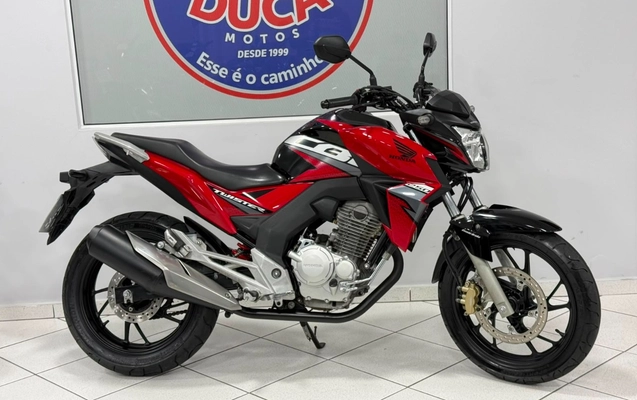 imagem-https://www.socarrao.com.br/sc-vehicle-images-prod/3622362/1788464983246-V2hhdHNBcHAgSW1hZ2UgMjAyNi0wOC0wNyBhdCAxNy4wOC4xMS5qcGVn.jpeg