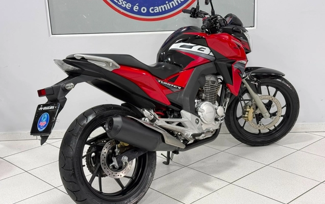 imagem-https://www.socarrao.com.br/sc-vehicle-images-prod/3622362/1788464983784-V2hhdHNBcHAgSW1hZ2UgMjAyNi0wOC0wNyBhdCAxNy4wOC4xNSAoMSkuanBlZw.jpeg