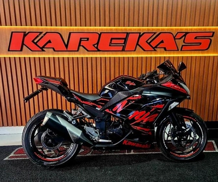 Kawasaki NINJA 300 2013 Preto — foto 1 de 3