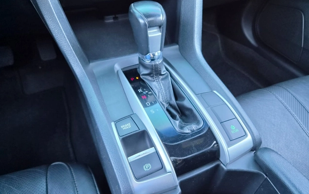 imagem-https://www.socarrao.com.br/sc-vehicle-images-prod/3622598/1788465644189-V2hhdHNBcHAgSW1hZ2UgMjAyNi0wOS0wMyBhdCAxNi4zMi4xNiAoMykuanBlZw.jpeg