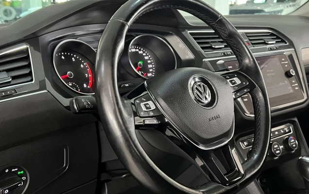 imagem-https://www.socarrao.com.br/sc-vehicle-images-prod/3622628/1788465696266-1_114059.jpg