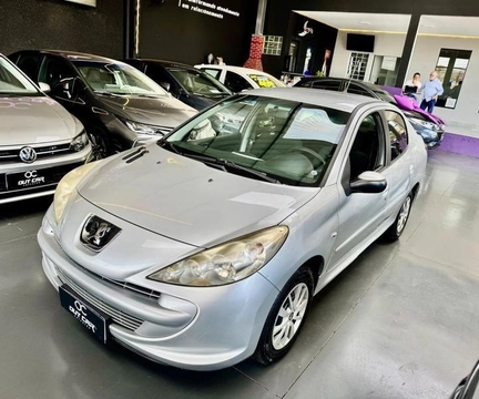 Peugeot 207 XR 1.4 Flex 8V 3p 2012 Prata — foto 1 de 3
