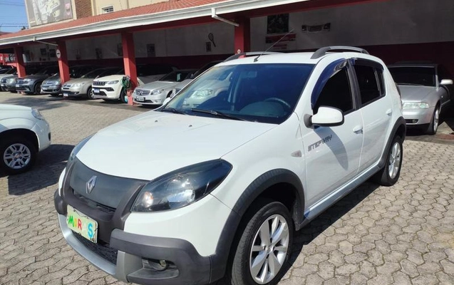 imagem-https://www.socarrao.com.br/sc-vehicle-images-prod/3622792/1789393215000-8448453_13_B_5cef89bf54.jpeg