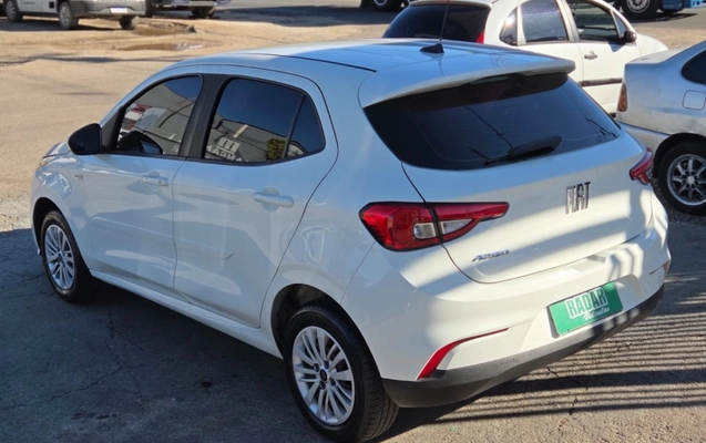 imagem-https://www.socarrao.com.br/sc-vehicle-images-prod/3622817/1788466152491-V4kza1Yn3gKZT8Zl1N1sV8ybKpRR5cea.jpg