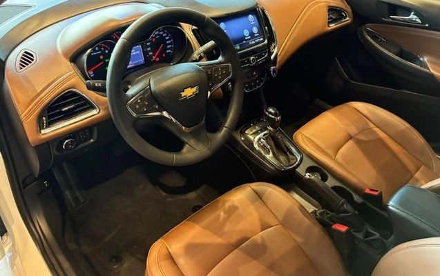 imagem-https://www.socarrao.com.br/sc-vehicle-images-prod/3622869/1788466488188-8448717_6_B_3c79350da3.jpeg