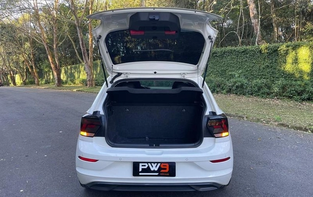 imagem-https://www.socarrao.com.br/sc-vehicle-images-prod/3623057/1788636814027-8424002_9_B_f20f698c6f.jpeg