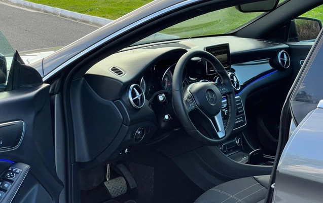 imagem-https://www.socarrao.com.br/sc-vehicle-images-prod/3623108/1788466861209-V2hhdHNBcHAgSW1hZ2UgMjAyNi0wOS0wMiBhdCAxOC4wNi41MiAoMSkuanBlZw.jpeg