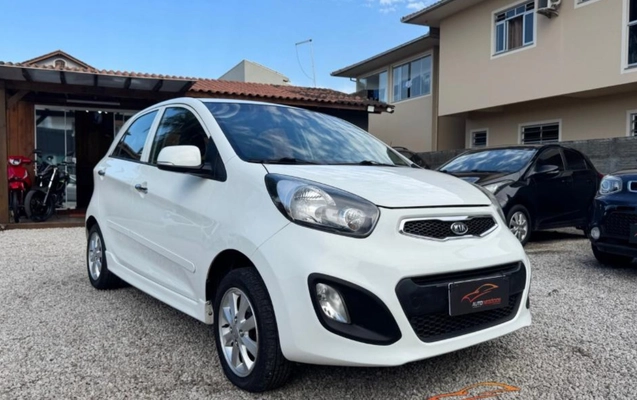 imagem-https://www.socarrao.com.br/sc-vehicle-images-prod/3623115/1788466868574-My5qcGVn.jpeg