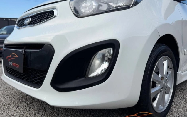 imagem-https://www.socarrao.com.br/sc-vehicle-images-prod/3623115/1788466868827-Ni5qcGVn.jpeg