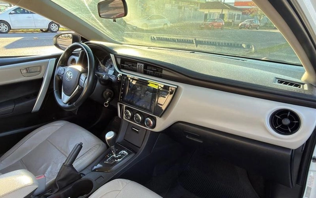 imagem-https://www.socarrao.com.br/sc-vehicle-images-prod/3623178/1788466999123-8244929_10_B_966cfdb7ee.jpeg