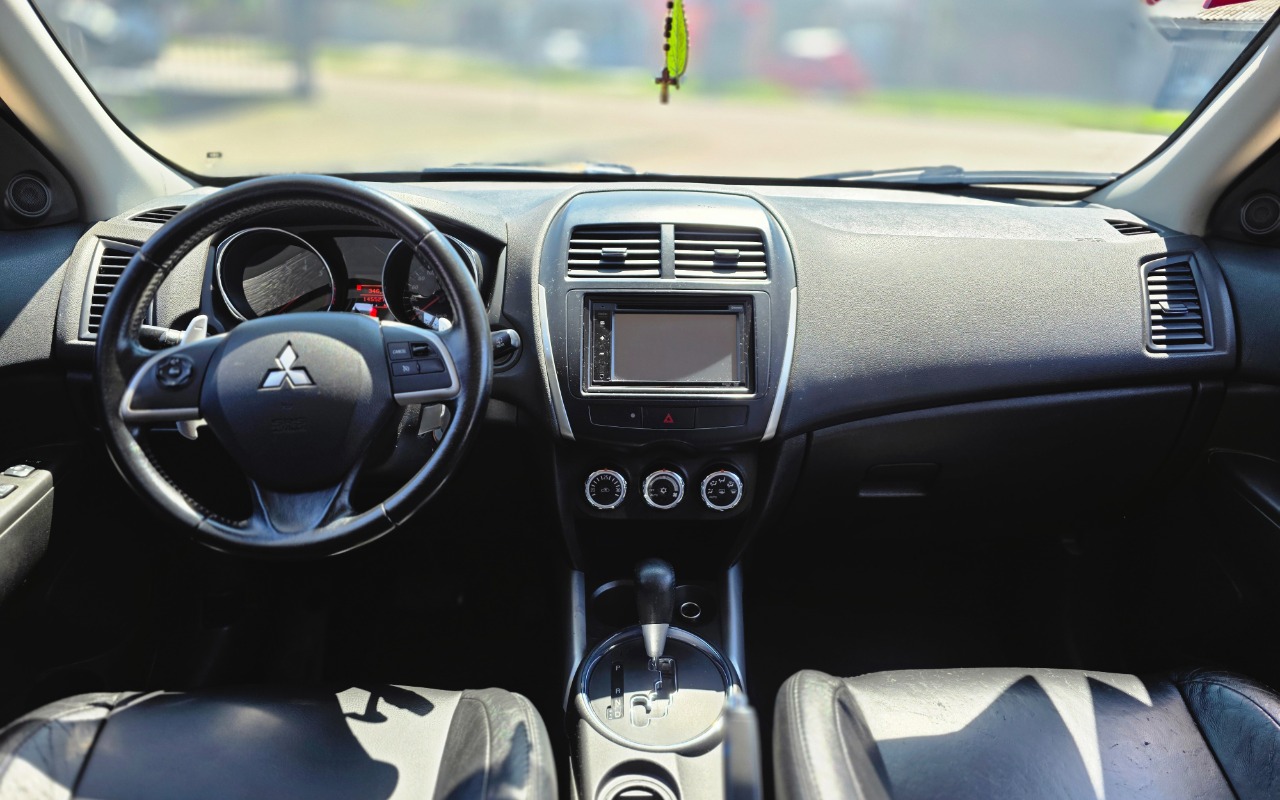 imagem-https://www.socarrao.com.br/sc-vehicle-images-prod/3623192/1790349486686-MjAyNjA5MjVfMTEyOTQ3LmpwZw.jpg