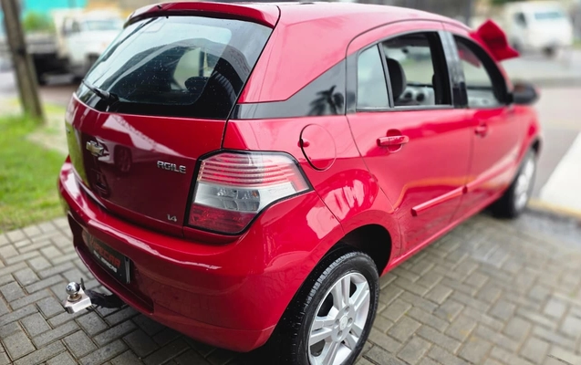 imagem-https://www.socarrao.com.br/sc-vehicle-images-prod/3623298/1789062785579-V2hhdHNBcHAgSW1hZ2UgMjAyNi0wOS0xMCBhdCAxNC4yNS4yNyAoMSkuanBlZw.jpeg