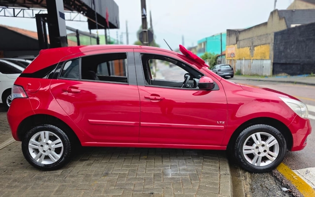 imagem-https://www.socarrao.com.br/sc-vehicle-images-prod/3623298/1789062785683-V2hhdHNBcHAgSW1hZ2UgMjAyNi0wOS0xMCBhdCAxNC4yNS4yNyAoMikuanBlZw.jpeg