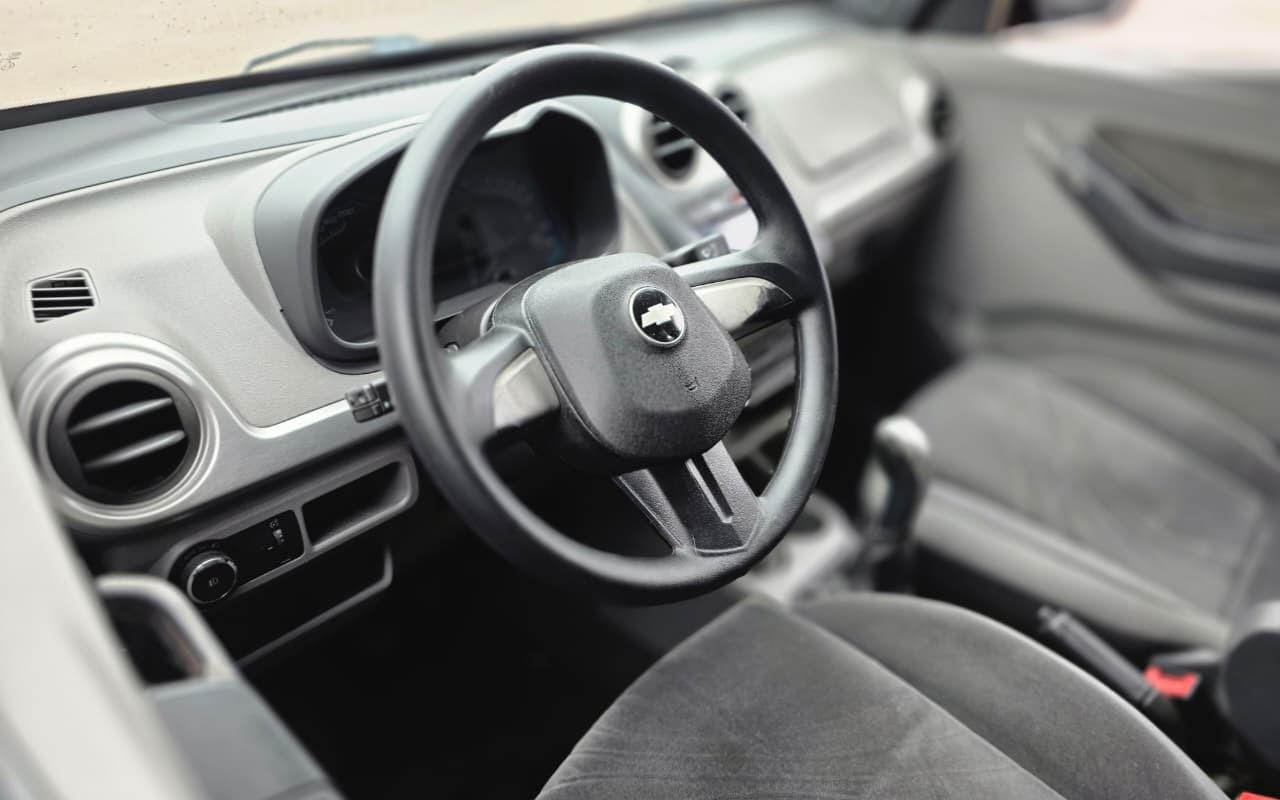 imagem-https://www.socarrao.com.br/sc-vehicle-images-prod/3623298/1789062785871-V2hhdHNBcHAgSW1hZ2UgMjAyNi0wOS0xMCBhdCAxNC4yNS4yOS5qcGVn.jpeg