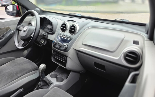 imagem-https://www.socarrao.com.br/sc-vehicle-images-prod/3623298/1789062786032-V2hhdHNBcHAgSW1hZ2UgMjAyNi0wOS0xMCBhdCAxNC4yNS4zMC5qcGVn.jpeg