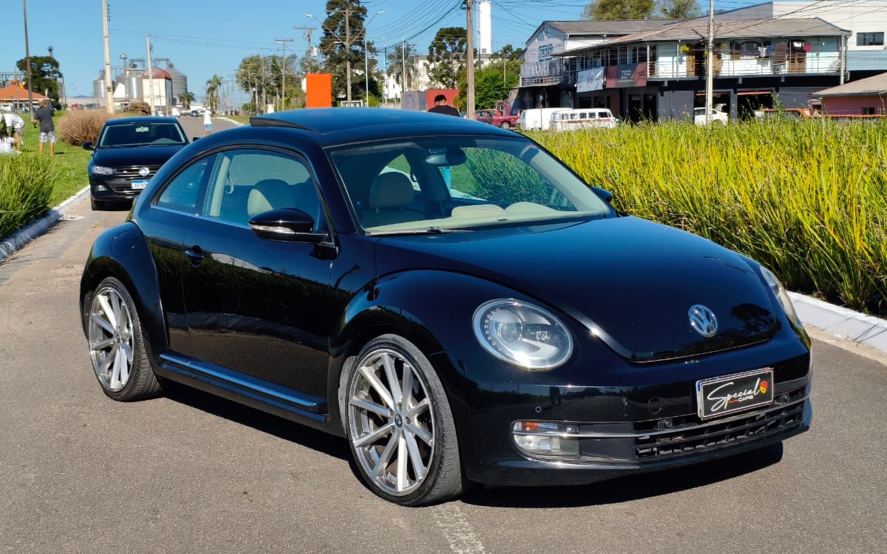 Volkswagen Fusca 2.0 TSI 16V Aut. 2013 Preto — foto 1 de 3