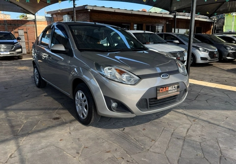 Ford Fiesta 2014 Cinza — foto 1 de 3
