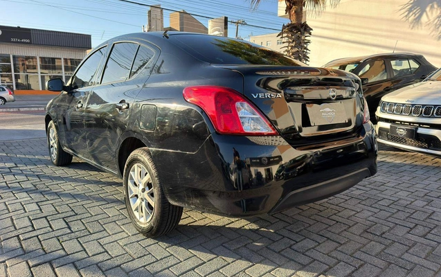 imagem-https://www.socarrao.com.br/sc-vehicle-images-prod/3623620/1788468008210-3caf2f2cbab44f9e8967e0703dbc899f_1788467901811.jpg