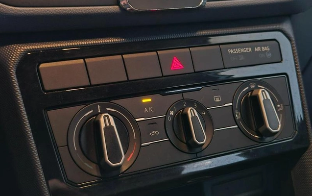 imagem-https://www.socarrao.com.br/sc-vehicle-images-prod/3623670/1789151509806-8438143_8_B_0e5e09bbda.jpeg