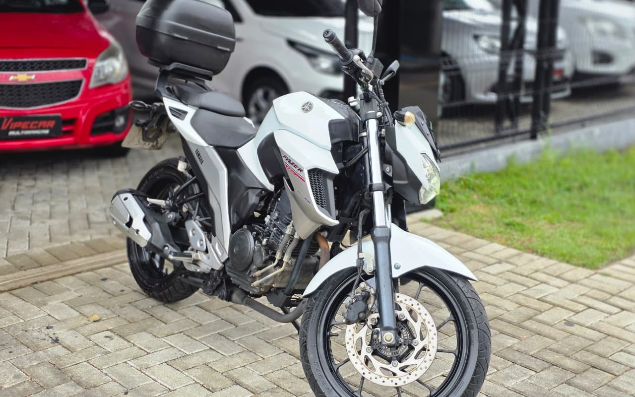 Yamaha FZ25 250 FAZER FLEX 2019 Branco — foto 1 de 3