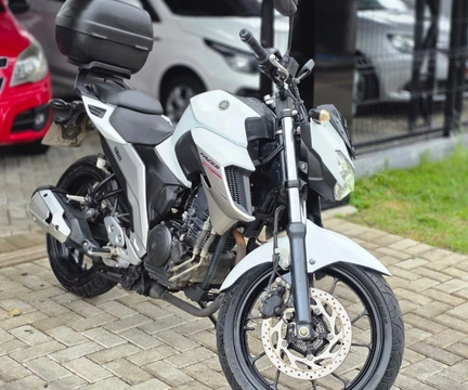 Yamaha FZ25 250 FAZER FLEX 2019 Branco — foto 1 de 3