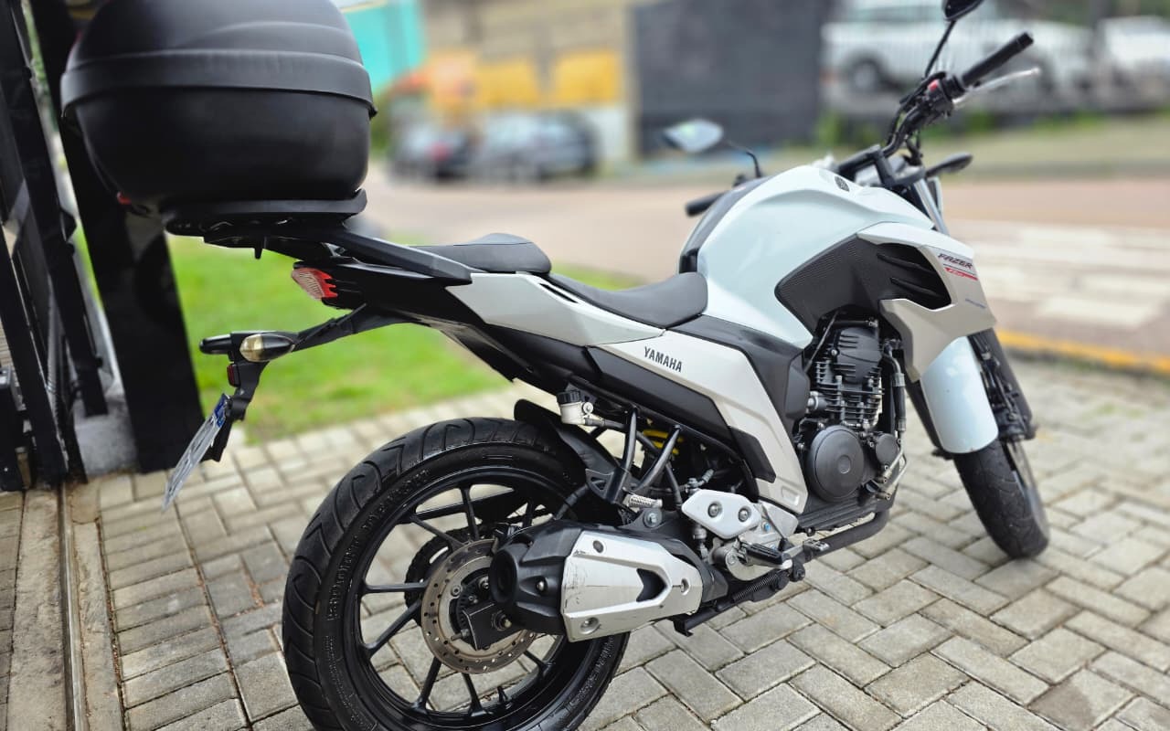 imagem-https://www.socarrao.com.br/sc-vehicle-images-prod/3623694/1788468319909-V2hhdHNBcHAgSW1hZ2UgMjAyNi0wOS0wMyBhdCAxNy40NC4xMCAoMykuanBlZw.jpeg