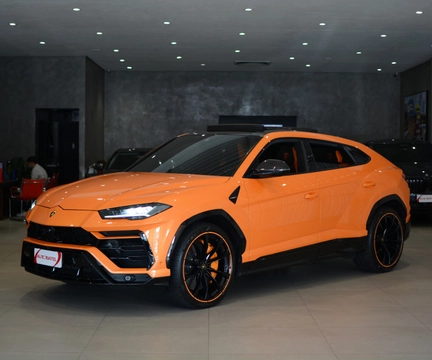 Lamborghini Urus 650-4 2021 Laranja — foto 1 de 3
