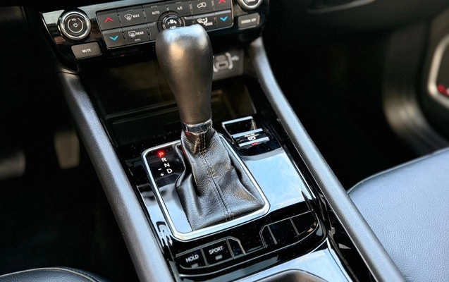 imagem-https://www.socarrao.com.br/sc-vehicle-images-prod/3623911/1788469173634-6732cb9e55d94f7ea9a481927bd9f5c5_1781811271550.jpg
