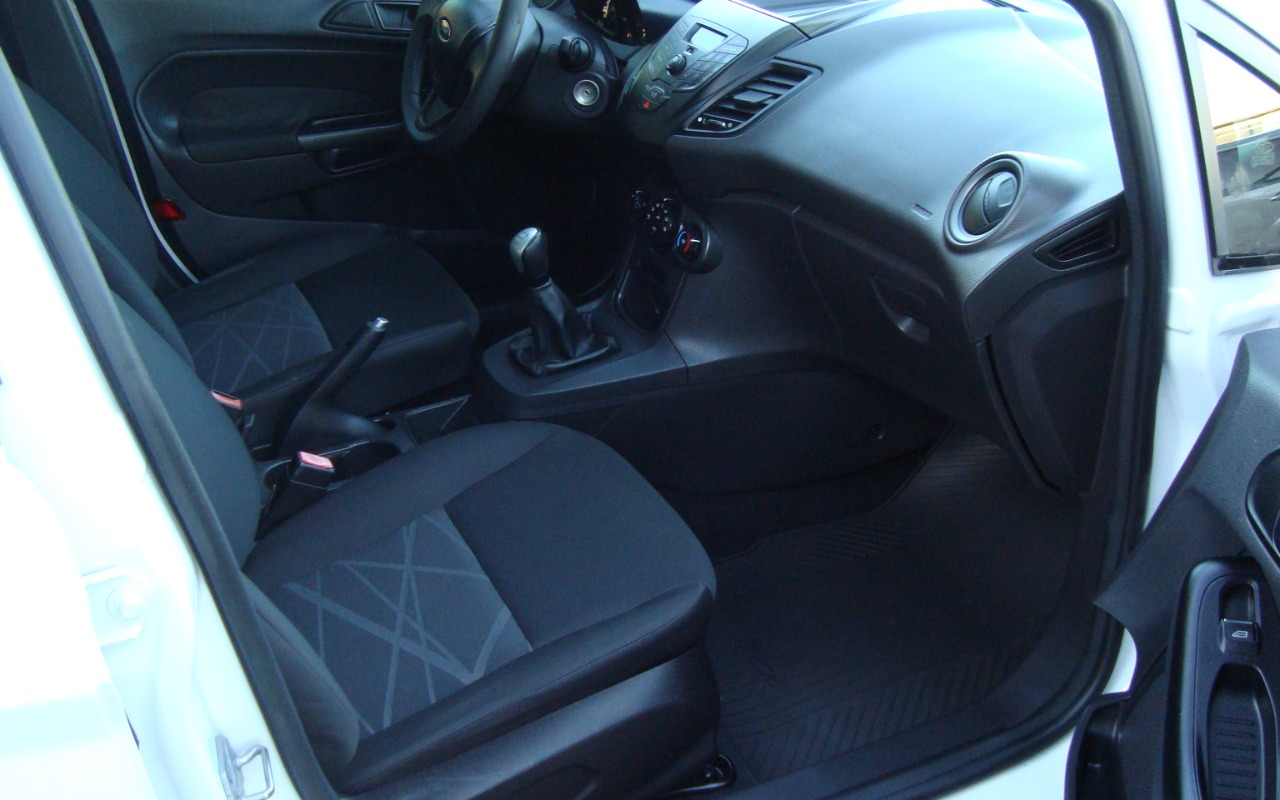 imagem-https://www.socarrao.com.br/sc-vehicle-images-prod/3624013/1788469139856-RFNDMDU5MDMuSlBH.JPG