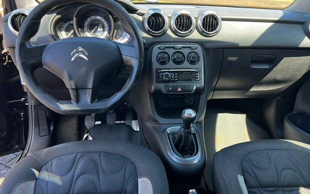 imagem-https://www.socarrao.com.br/sc-vehicle-images-prod/3624037/1788469198440-83b8cb86608d4e33909b1544dffc8328_1788469131679.jpg