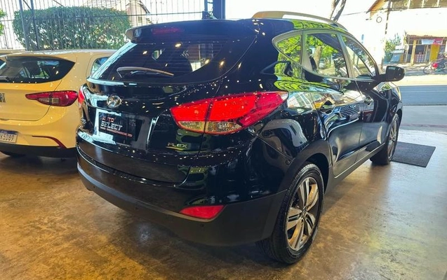 imagem-https://www.socarrao.com.br/sc-vehicle-images-prod/3624040/1788469574029-8448995_11_B_3aee4a3774.jpeg