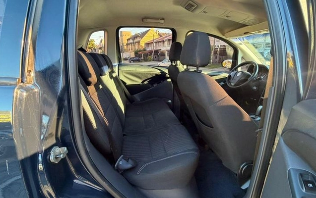 imagem-https://www.socarrao.com.br/sc-vehicle-images-prod/3624279/1788469947499-8226497_17_B_8f3e4848bc.jpeg
