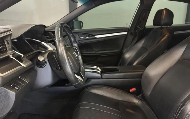 imagem-https://www.socarrao.com.br/sc-vehicle-images-prod/3624513/1789239705655-8448982_9_B_6e5175fd5e.jpeg
