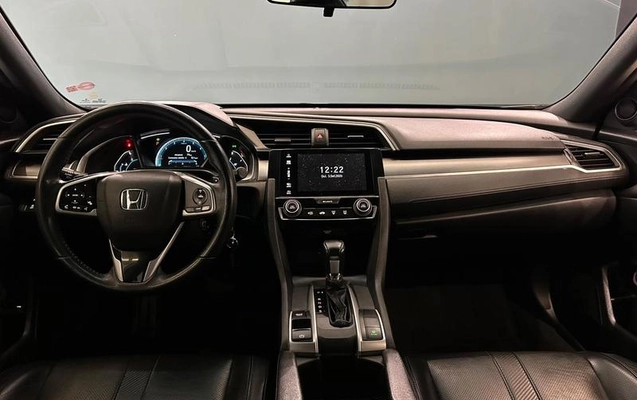 imagem-https://www.socarrao.com.br/sc-vehicle-images-prod/3624513/1789239705662-8448982_13_B_a4d6fbe05e.jpeg