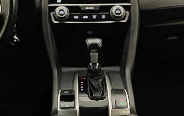 imagem-https://www.socarrao.com.br/sc-vehicle-images-prod/3624513/1789239705669-8448982_17_B_fd165c792f.jpeg