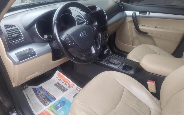 imagem-https://www.socarrao.com.br/sc-vehicle-images-prod/3624520/1789046633614-8449077_8_B_25c3578917.jpeg