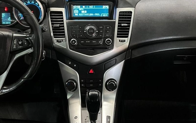 imagem-https://www.socarrao.com.br/sc-vehicle-images-prod/3624690/1789593131338-8244071_10_B_3d31a8eae7.jpeg