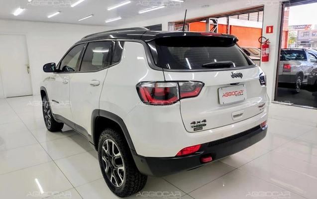 imagem-https://www.socarrao.com.br/sc-vehicle-images-prod/3625021/1788974747014-6638554_2_B_0734b69a46.jpeg