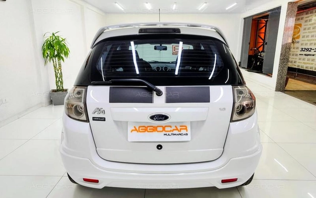 imagem-https://www.socarrao.com.br/sc-vehicle-images-prod/3625058/1788974832551-8173979_16_B_ece4118bc9.jpeg