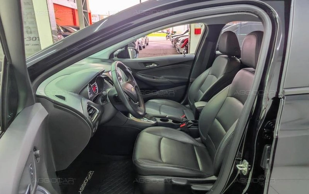 imagem-https://www.socarrao.com.br/sc-vehicle-images-prod/3625085/1789059464087-8404386_15_B_5ec5f4df29.jpeg