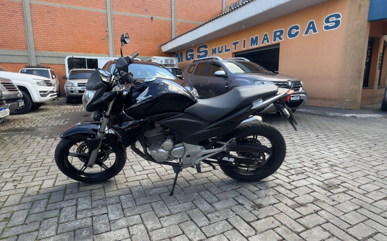 Honda CB 300R/ 300R FLEX 2014 Preto — foto 1 de 3