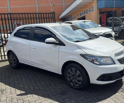 Chevrolet Onix 2015 Branco — foto 1 de 3