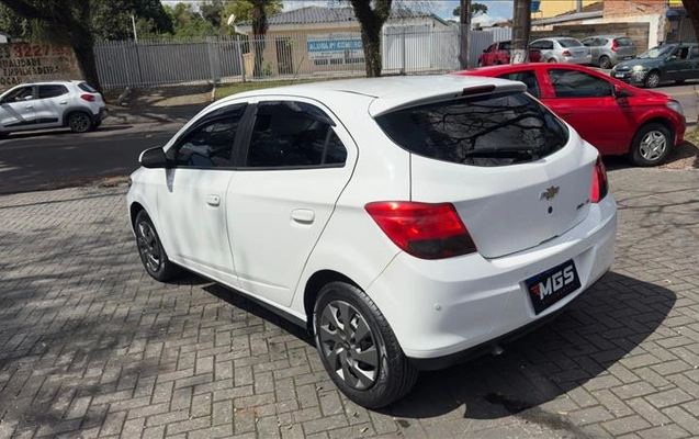imagem-https://www.socarrao.com.br/sc-vehicle-images-prod/3626021/1788474618625-APW-0G01_02.jpg