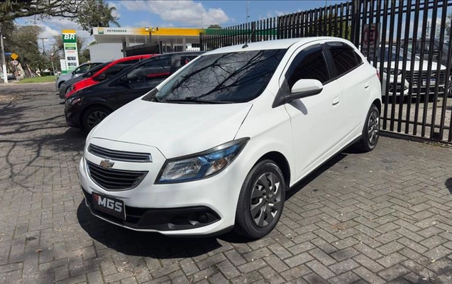 imagem-https://www.socarrao.com.br/sc-vehicle-images-prod/3626021/1788474618627-APW-0G01_04.jpg